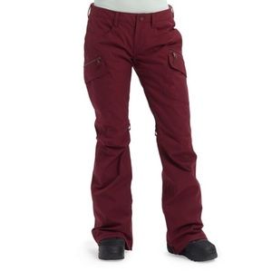 NWT Women's Burton Snow Pants (size small)